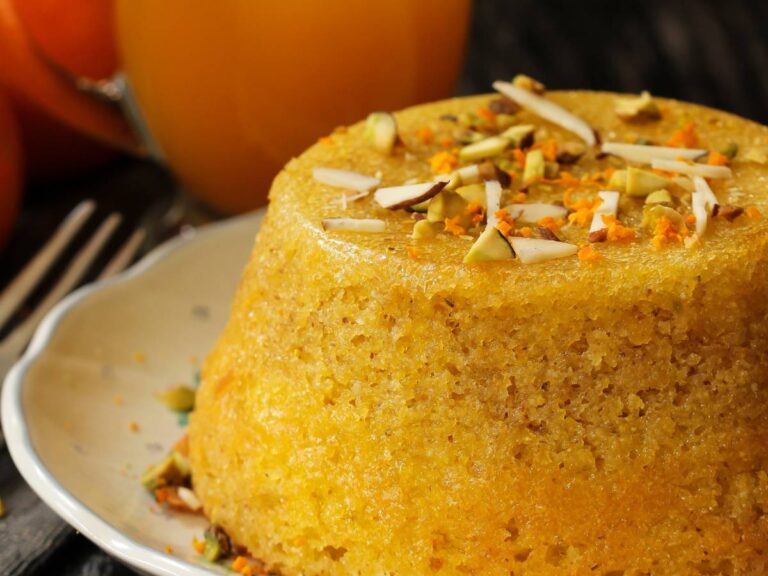 Babka z kaszy manny. Obrazek w artykule Ciasto z kaszy manny. Wyjątkowy przepis na pyszny i sycący deser ciasto z kaszy manny