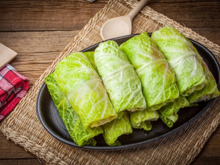 Przygotowane gołabki. Obrazek w artykule Gołąbki z kaszy gryczanej. Przepis na zdrowy i smaczny obiad z gołąbkami z kaszy gryczanej