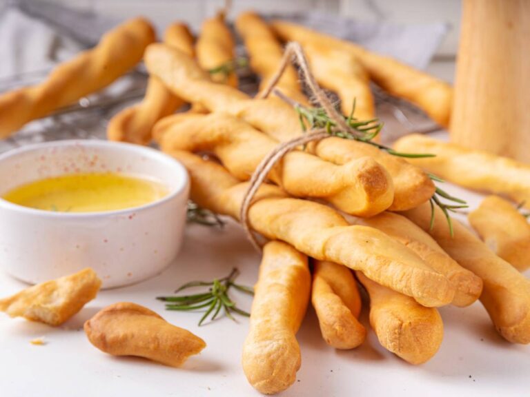 Pomysł na przekąskę z grissini pełnoziarnistymi