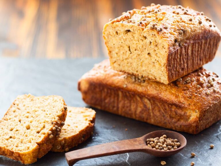 Ciekawa propozycja podania chleba sodowego z otrębami