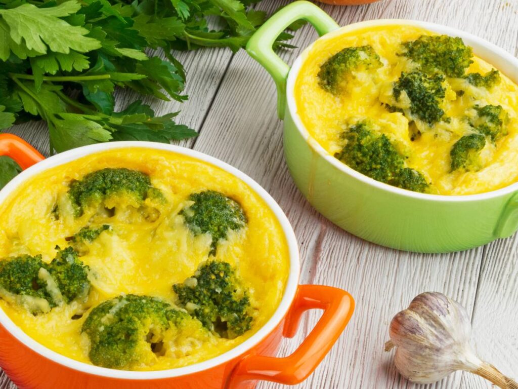 Dekoracyjna forma podania zapiekanki z serem